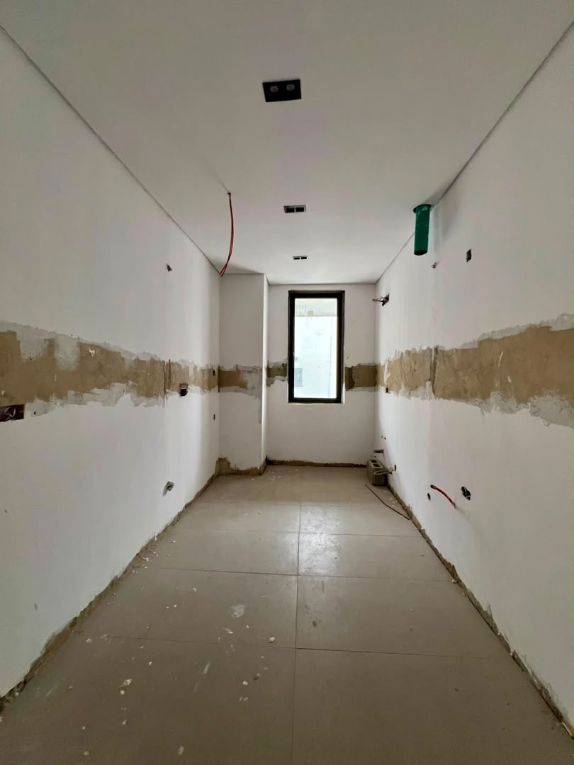 MAGNIFICENTLY BUILT 2 AND 3 BEDROOM APARTMENT image 8