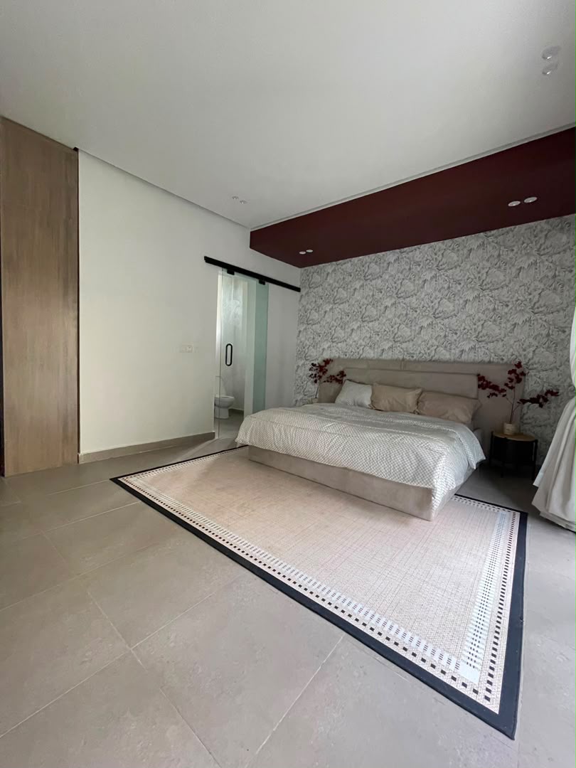 AMAZING FULLY FURNISHED 2 BEDROOM APARTMENT image 8