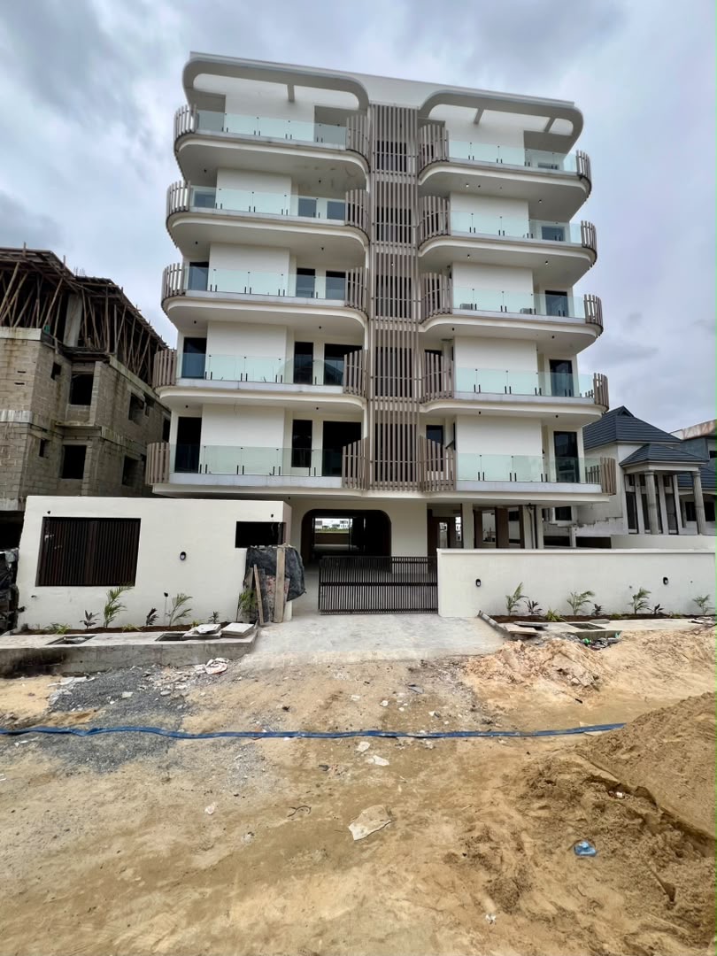 GORGEOUSLY FINISHED 2,3&4 BEDROOM APARTMENT in LEKKI, LAGOS