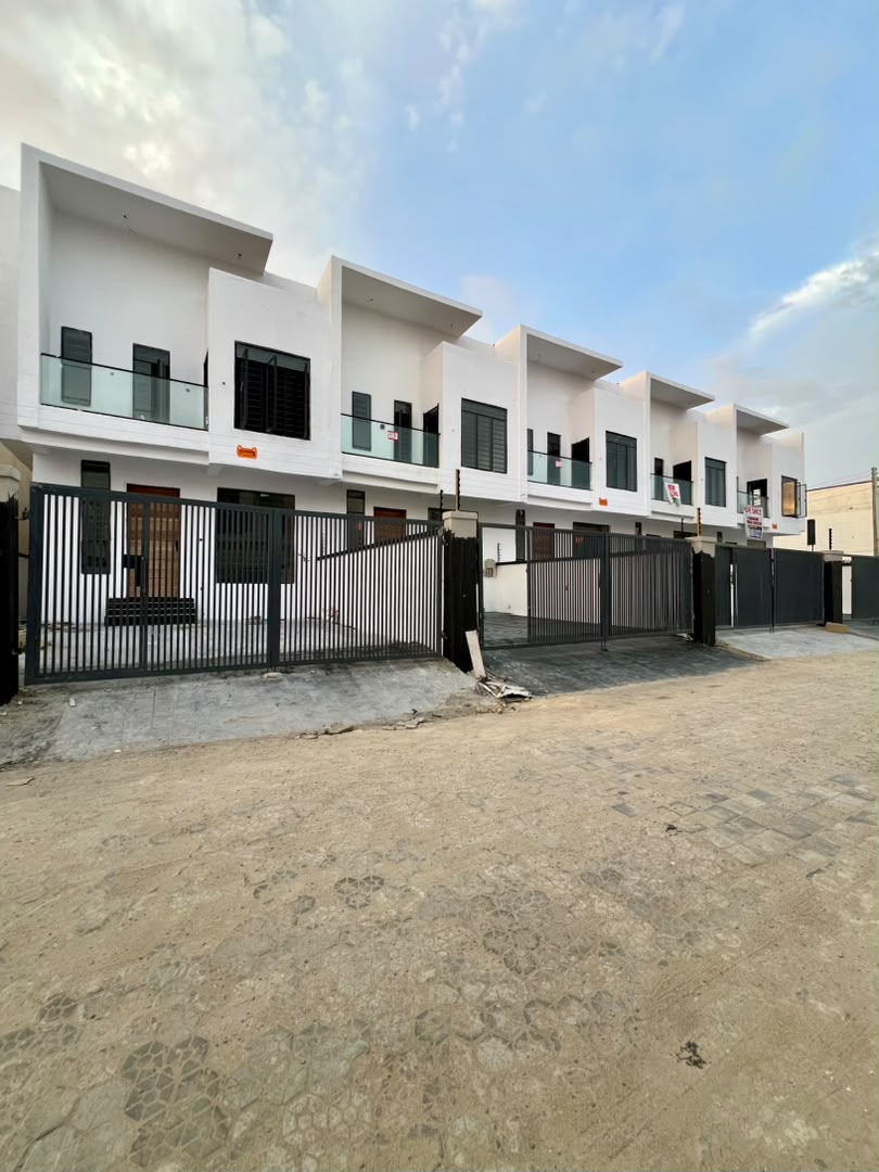 NEATLY FINISHED 4 BEDROOM TERRACE image 3