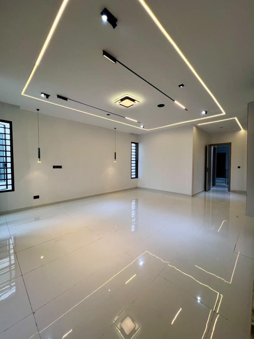 5 BEDROOM FULLY DETACHED DUPLEX IKOTA image 11
