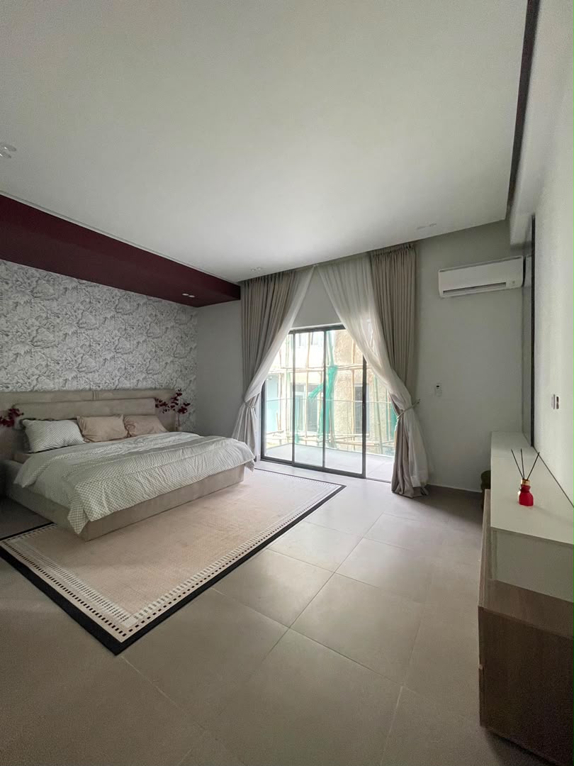 AMAZING FULLY FURNISHED 2 BEDROOM APARTMENT image 4