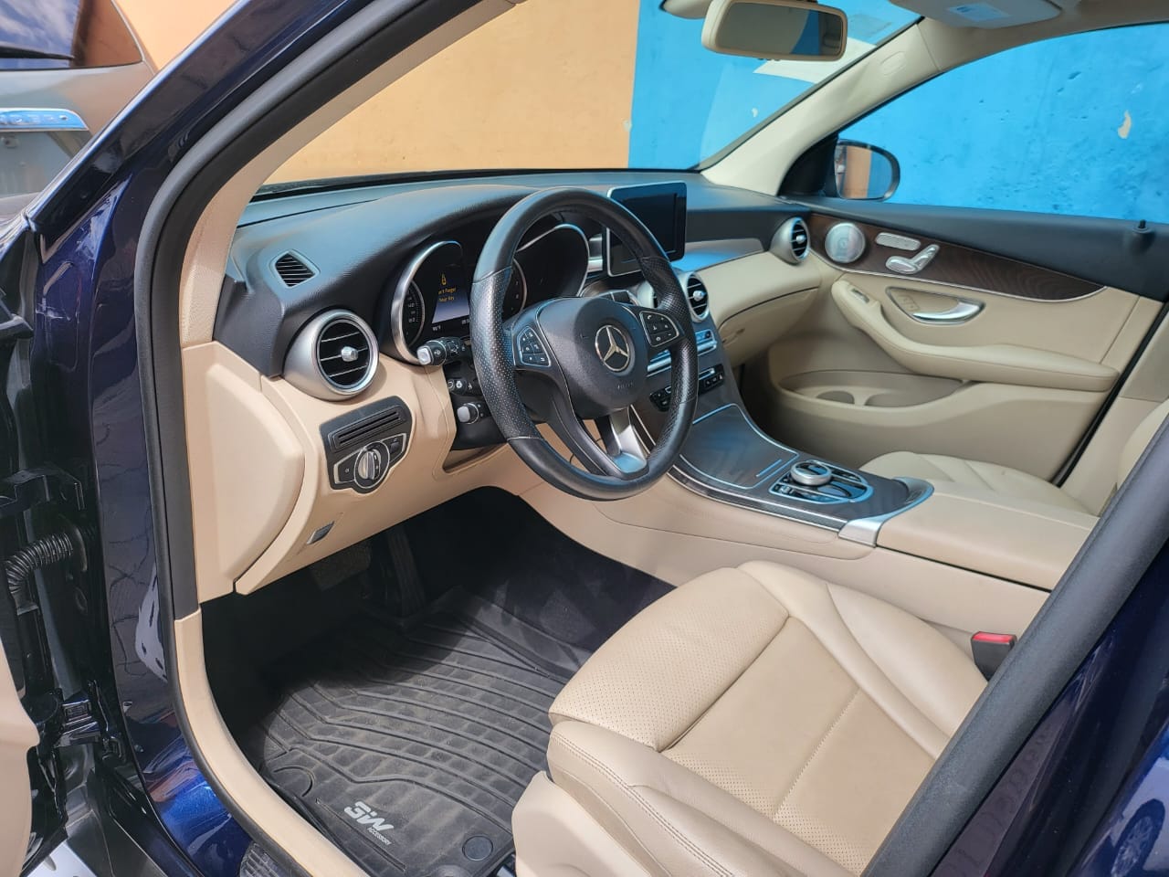 GLC300 MERCEDES-BENZ (2018) image 3