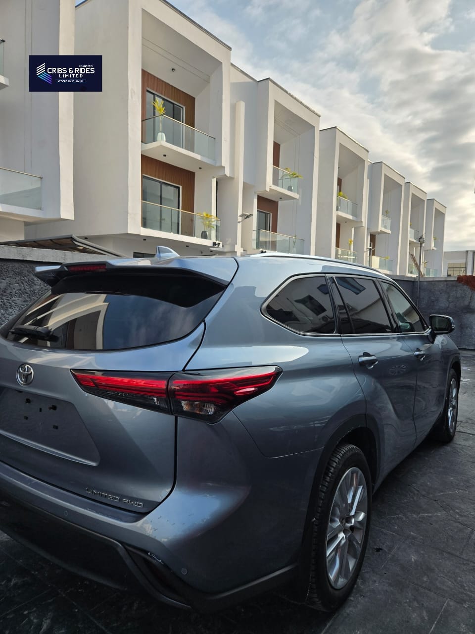 TOYOTA HIGHLANDER (2022) available in Lekki